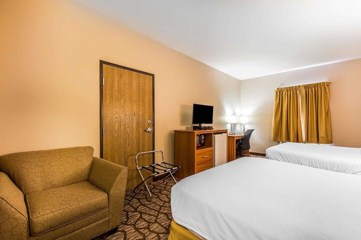 Room 10 of 41