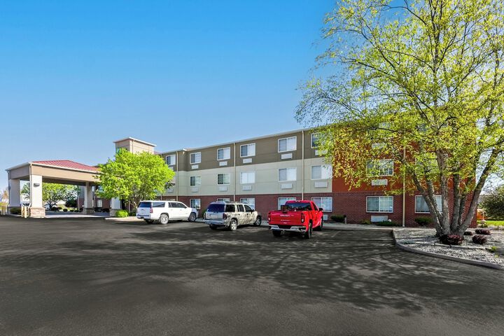 Holiday Inn Express Hotel & Suites Wabash by IHG