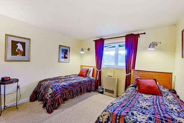 Room 103 of 147