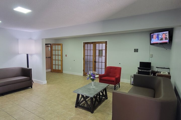 Motel 6 Kewanee IL