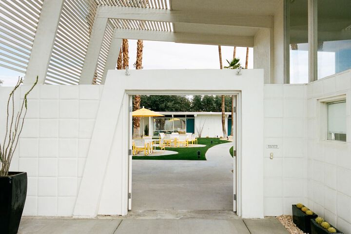 Hotel 9 of 104