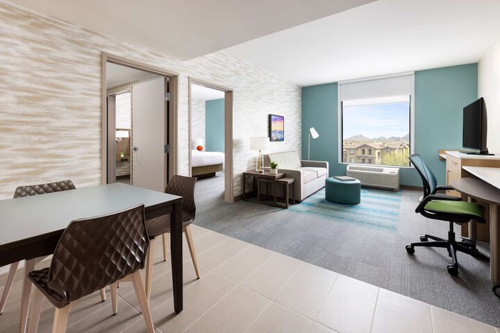 Room 33 of 62