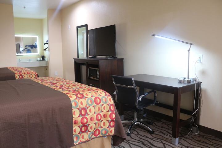 Room 10 of 21