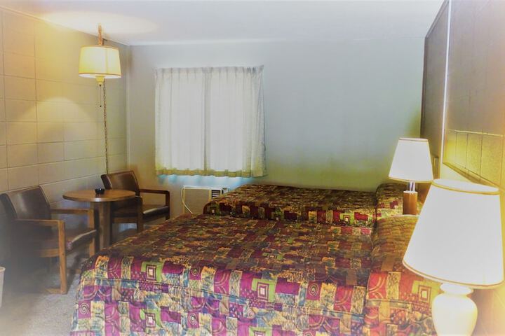 Room 16 of 30