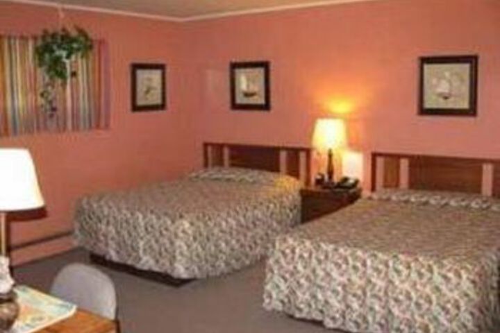 Four Seasons Motel