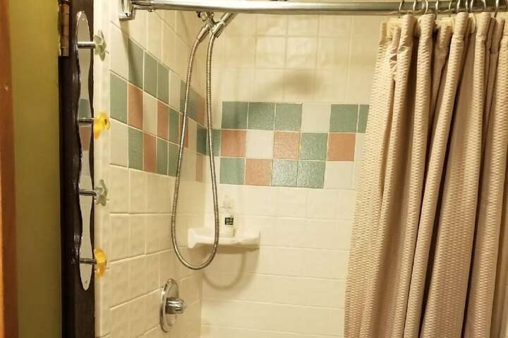 Room 71 of 150