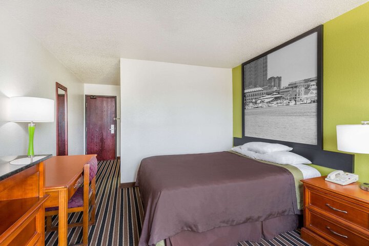 Room 13 of 57