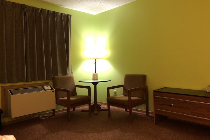 Room 28 of 55