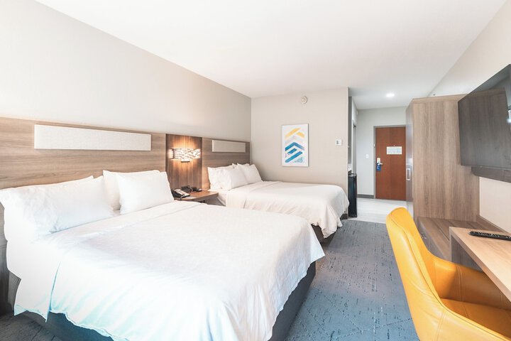Holiday Inn Express Hotel & Suites St. Robert by IHG
