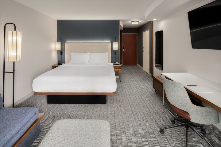 Room 19 of 46