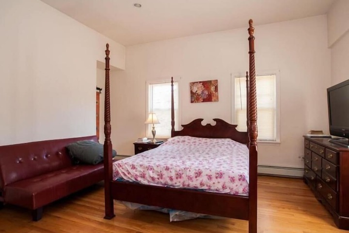 Room 12 of 29