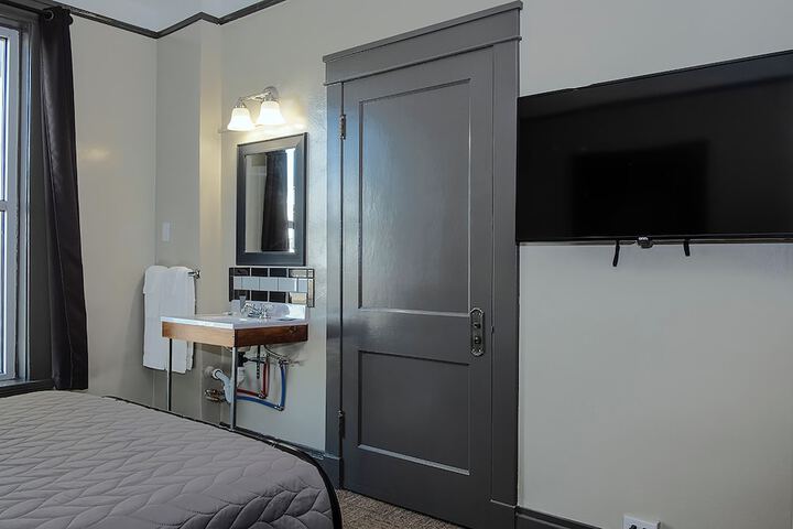 Room 91 of 166