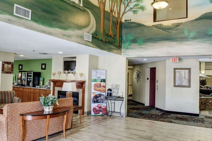 Hotel Interior 10 of 68