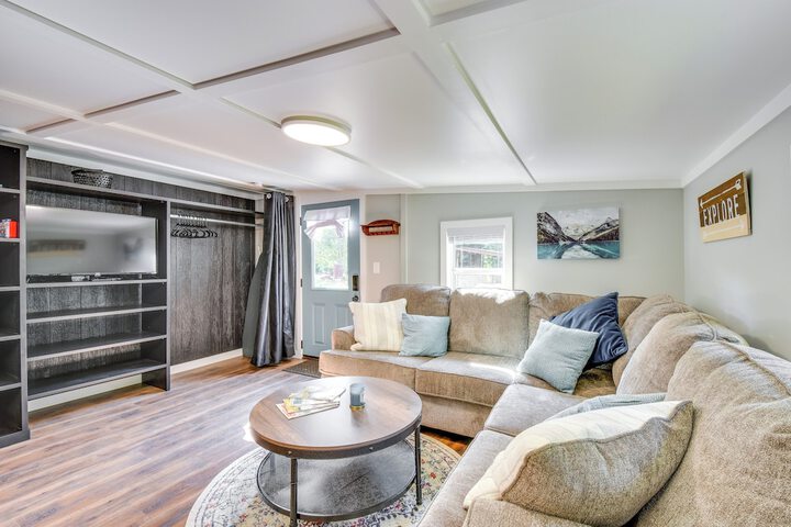 Cozy Clarkesville Getaway w / Fire Pit!