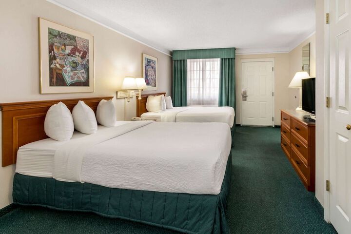 Room 15 of 29