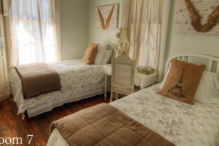 Florida House Inn