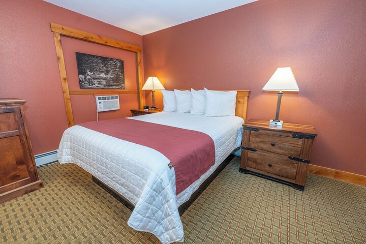 Silver Moon Inn