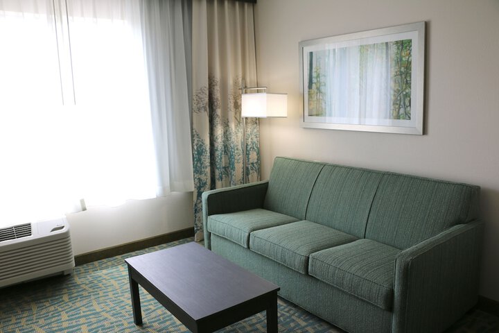 Room 22 of 33