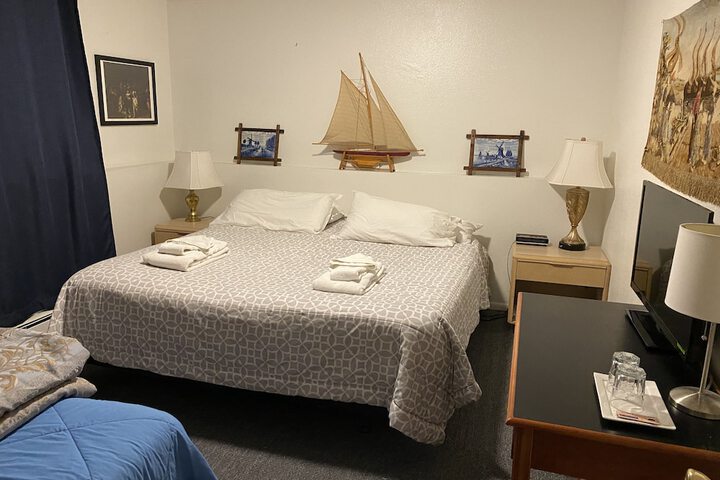 Room 14 of 25