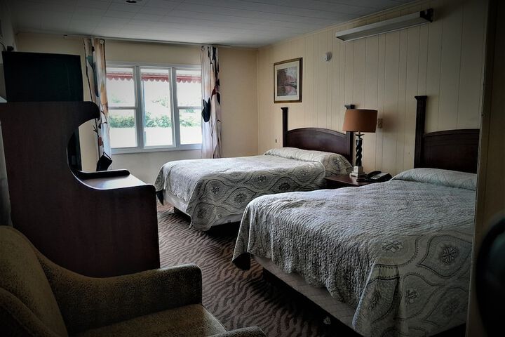 Room 12 of 13