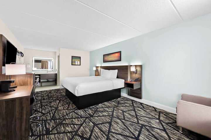 Room 31 of 40