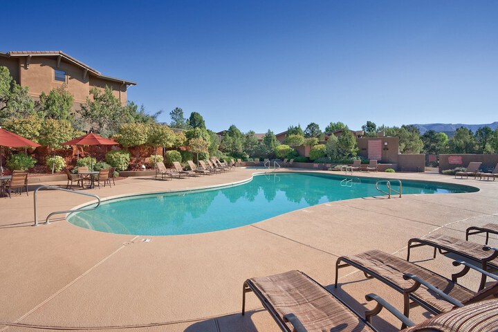 Pool 8 of 26