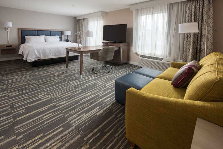 Hampton Inn & Suites Seattle / Redmond