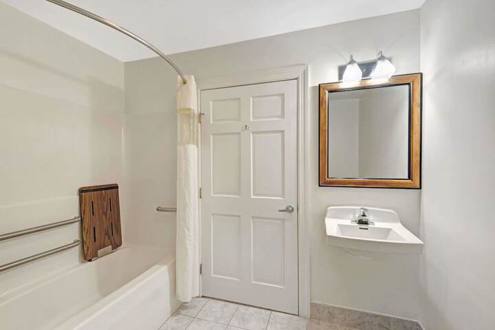 Days Inn by Wyndham Ridgefield