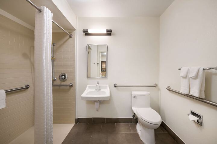 Room 10 of 39