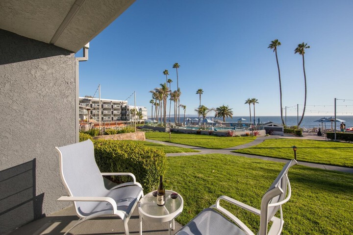 SeaCrest OceanFront Hotel