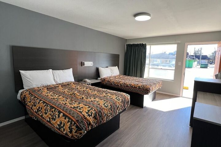 Room 22 of 32