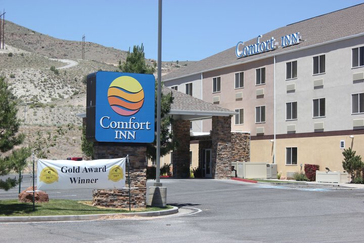 Hotel 4 of 61
