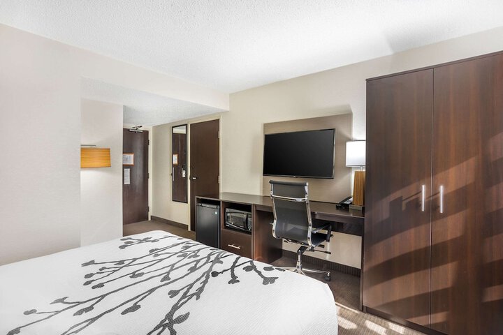 Room 19 of 24