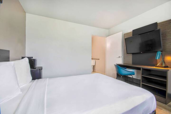 Room 20 of 27