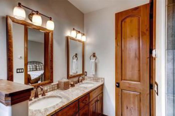 Moose Lodge Highlands Area by Pinnacle Lodging