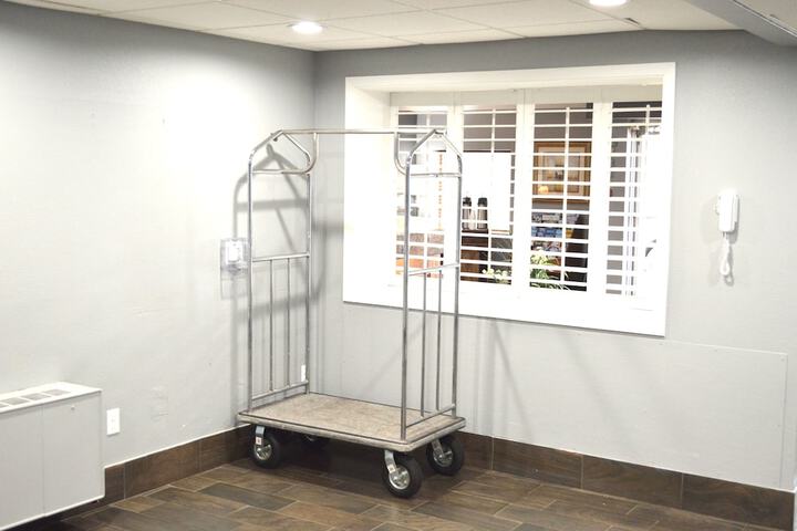 Americas Best Value Inn & Suites St. Cloud