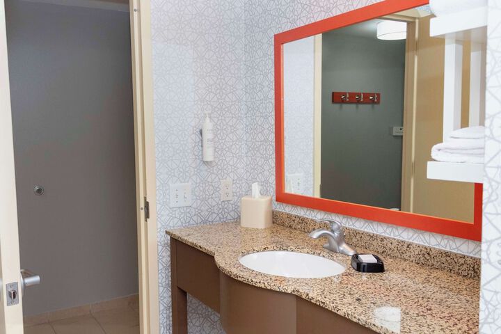 Hampton Inn & Suites Riverton