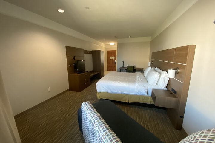 Room 45 of 63