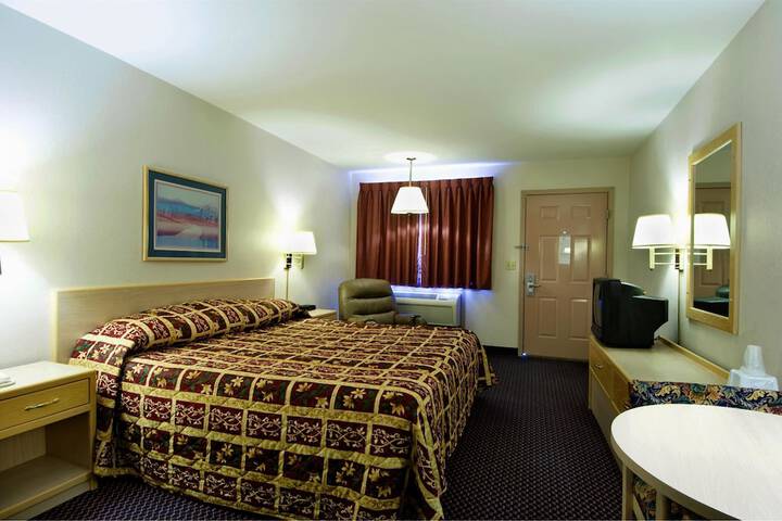 Room 21 of 31