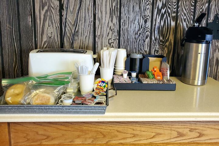 Breakfast/Coffee Service 13 of 20