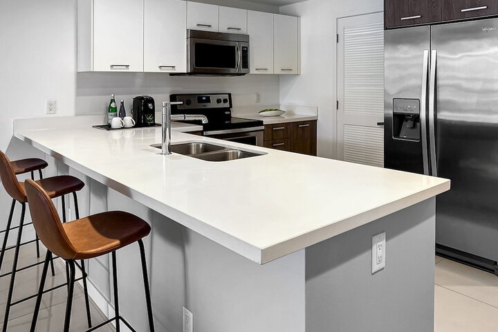 Bay Breeze Premium Apartments by Eskape Collection
