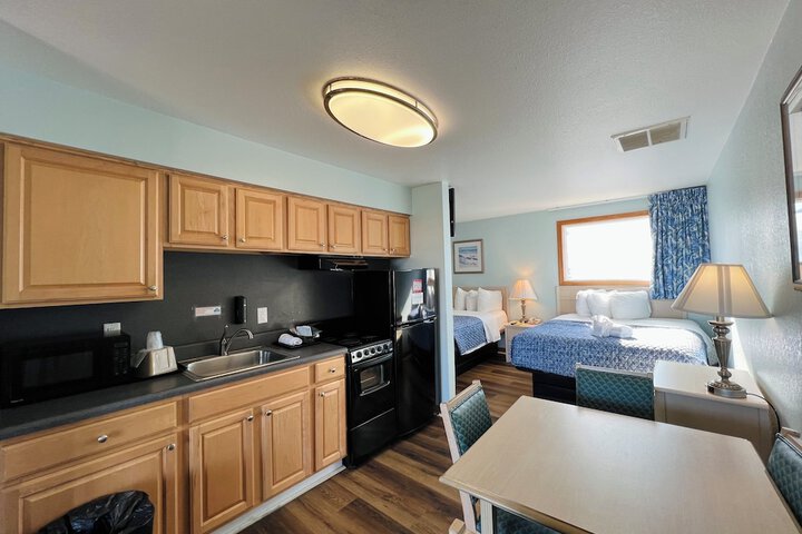 Mariner Inn and Suites