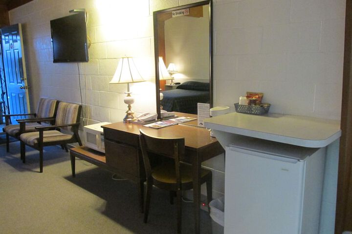 Room 26 of 34