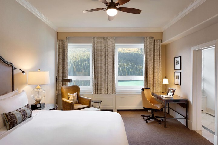 Room 164 of 215