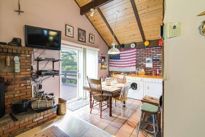 Hunter Hideaway w / Yard & Deck: 3 Mi to Ski Slopes