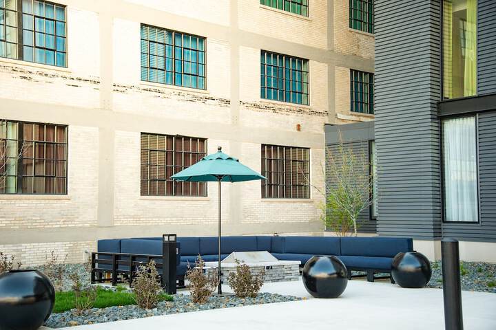 Hotel Indigo Madison Downtown by IHG