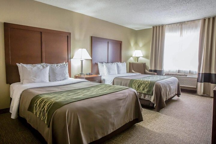 Comfort Inn Morris I-80