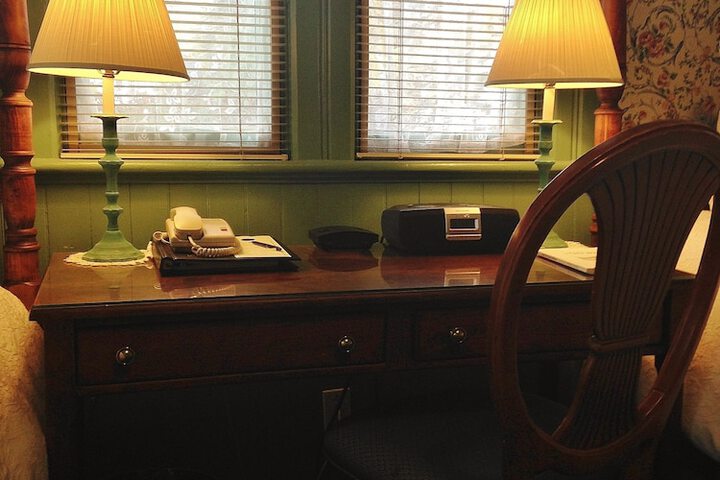 Room 70 of 105
