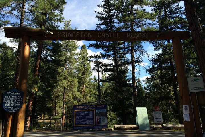 Rainbow Lake Castle Resort
