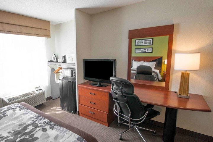 Room 35 of 50